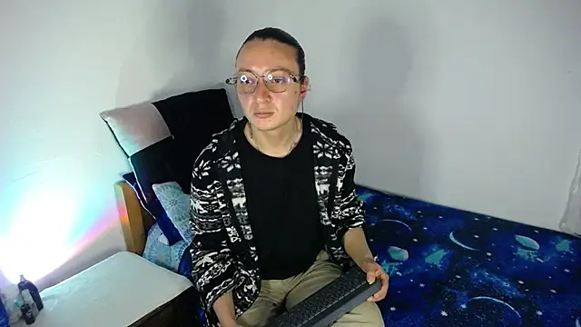 monkeywillwhite online show from 28, 2, 2026