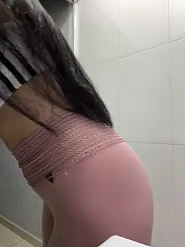 Snapshot of lupyta20 chatting on 19, 10, 2025 lupyta20 online show from 19, 10, 2025