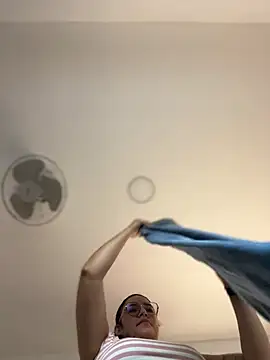 Snapshot of Lia_flowers chatting on 13, 3, 2025 Lia flowers online show from 13, 3, 2025