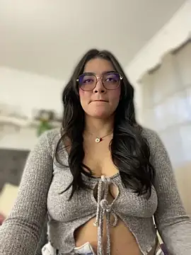 Snapshot of Lia_flowers chatting on 8, 3, 2025 Lia flowers online show from 8, 3, 2025