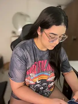 Snapshot of Lia_flowers chatting on 14, 11, 2025 Lia flowers online show from 14, 11, 2025