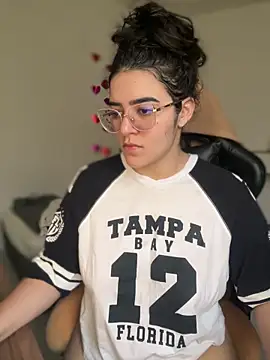 Lia flowers online show from 15, 2, 2026