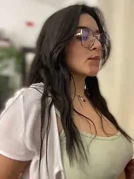 Snapshot of Lia_flowers chatting on 27, 2, 2025 Lia flowers online show from 27, 2, 2025