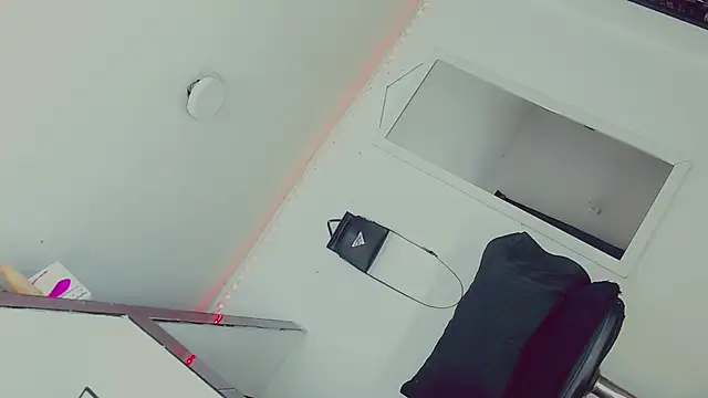 candy kendall online show from 22, 2, 2025