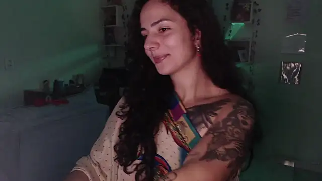 Snapshot of BeellyDance chatting on 16, 6, 2026 BeellyDance online show from 16, 6, 2026