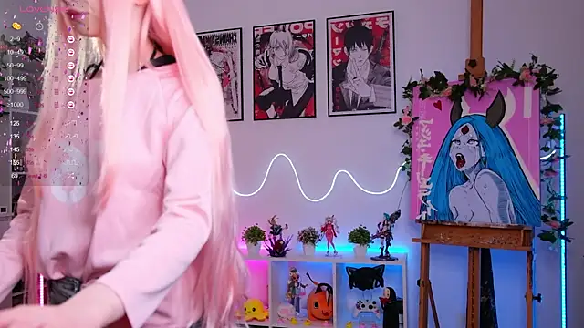 Snapshot of HolliWould_ chatting on 23, 9, 2025 HolliWould online show from 23, 9, 2025