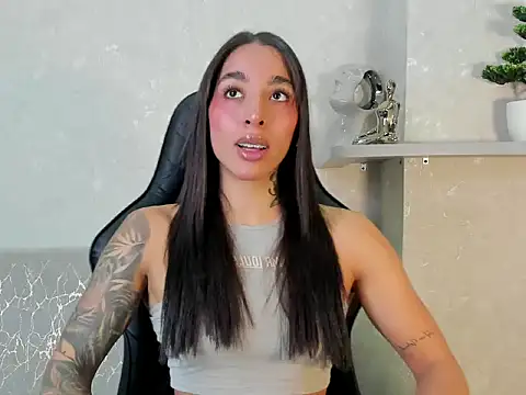 KAYLA BATISTA online show from 29, 7, 2026