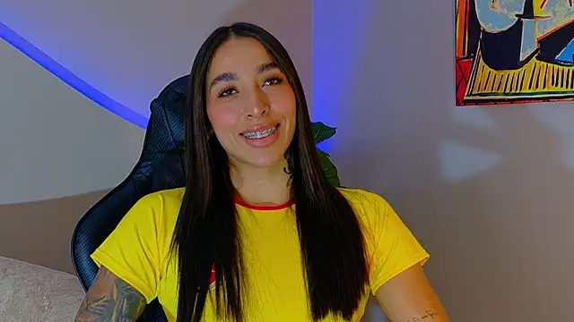 KAYLA BATISTA online show from 25, 6, 2026