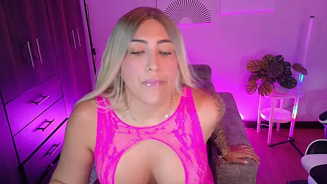 a belladanger online show from 17, 4, 2026