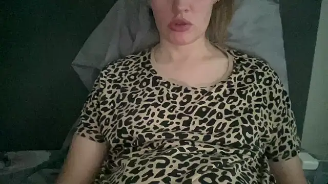 vanessa4you online show from 15, 10, 2025