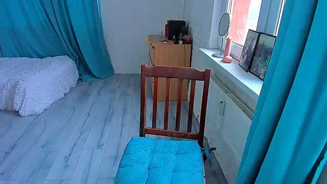 Mia Brackenridge26 online show from 13, 3, 2025