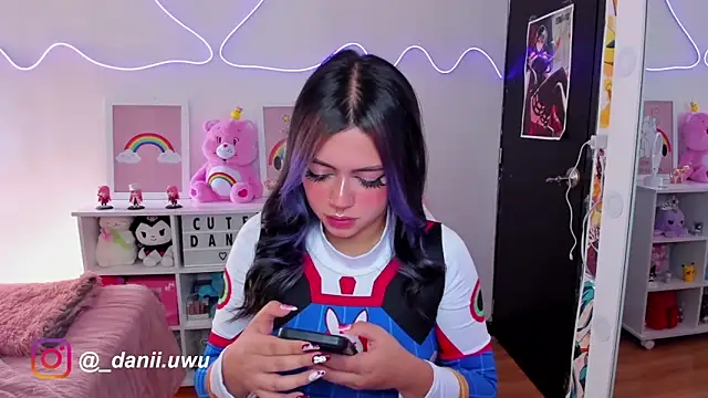 CuteDani  online show from 18, 1, 2025