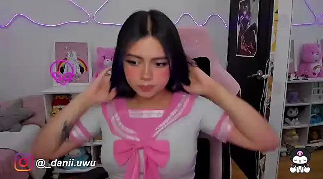 CuteDani  online show from 3, 3, 2025