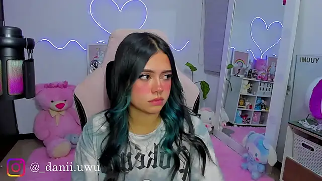 CuteDani  online show from 20, 3, 2026