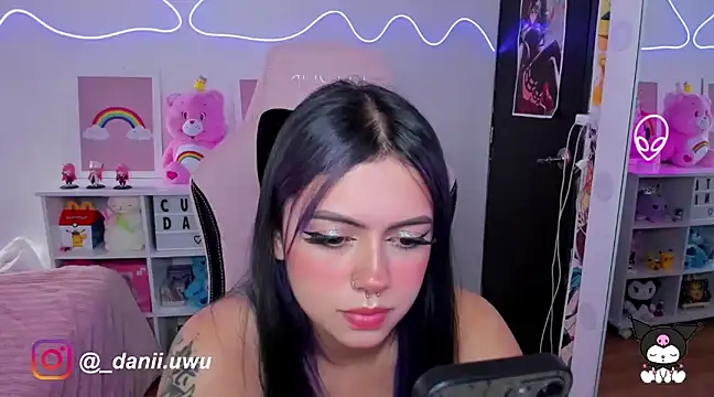 CuteDani  online show from 5, 2, 2025