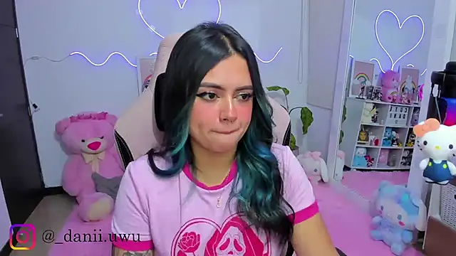 CuteDani  online show from 25, 2, 2026