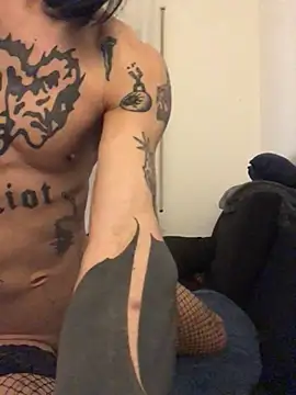 Snapshot of nati72 chatting on 19, 2, 2025 nati72 online show from 19, 2, 2025