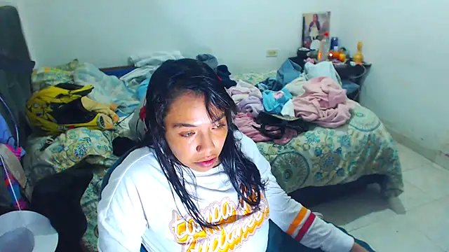 AmaraRoberts420 online show from 22, 10, 2025