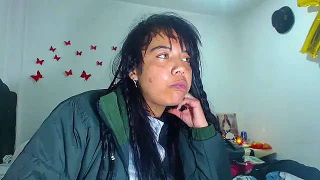 AmaraRoberts420 online show from 28, 10, 2025