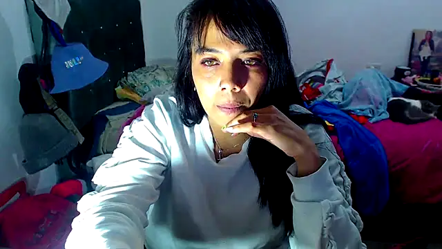 AmaraRoberts420 online show from 14, 9, 2025