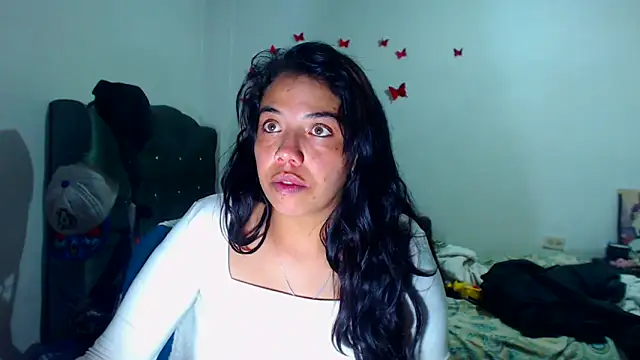 AmaraRoberts420 online show from 5, 12, 2025