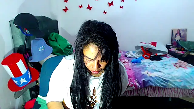 AmaraRoberts420 online show from 17, 9, 2025