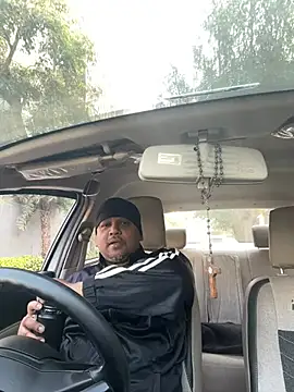 Dick 6inches online show from 19, 2, 2026