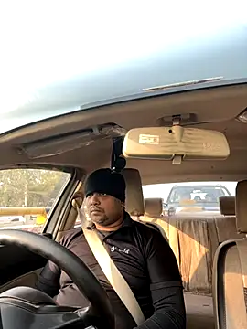 Dick 6inches online show from 18, 11, 2025