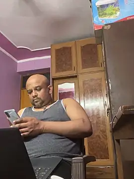 Dick 6inches online show from 16, 4, 2026