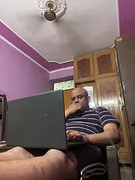 Dick 6inches online show from 2, 4, 2026