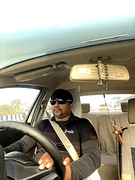 Dick 6inches online show from 14, 11, 2025