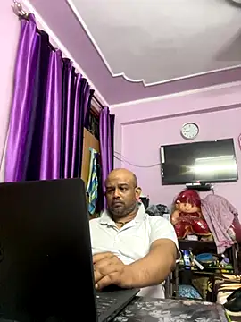 Dick 6inches online show from 3, 11, 2025