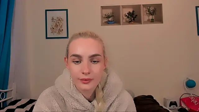 Snapshot of OliviaKisss chatting on 19, 4, 2026 OliviaKisss online show from 19, 4, 2026