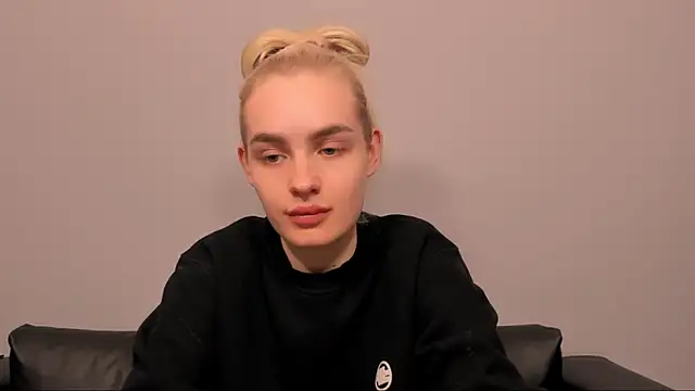 OliviaKisss online show from 23, 2, 2026