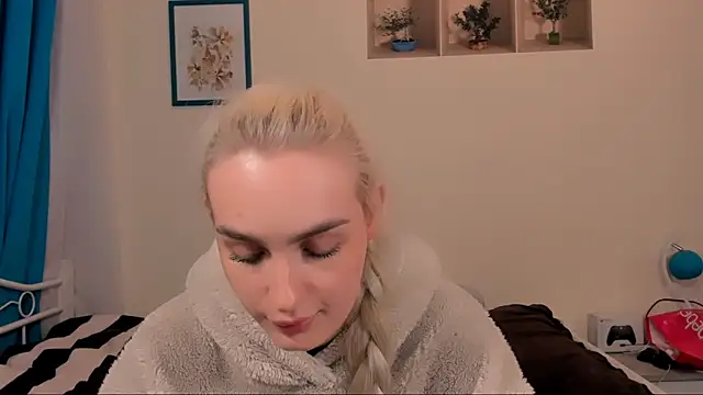 Snapshot of OliviaKisss chatting on 19, 4, 2026 OliviaKisss online show from 19, 4, 2026