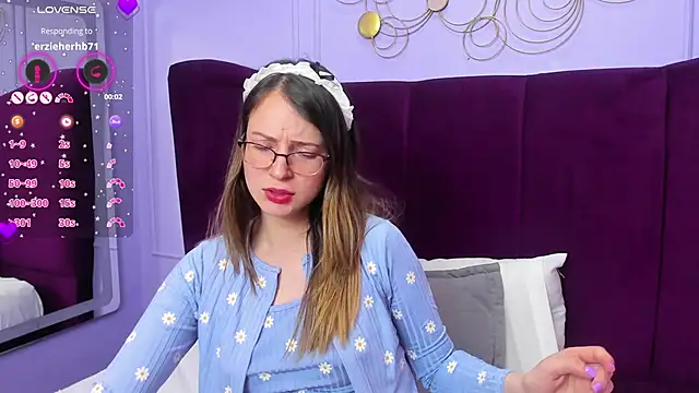 Snapshot of AmbeerWood_ chatting on 12, 3, 2025 AmbeerWood online show from 12, 3, 2025