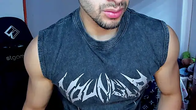 Snapshot of Tommy_Bred chatting on 20, 2, 2026 Tommy Bred online show from 20, 2, 2026