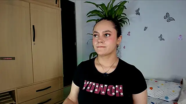 VICTORIABLACK xh online show from 14, 4, 2026