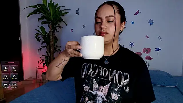 VICTORIABLACK xh online show from 10, 3, 2026