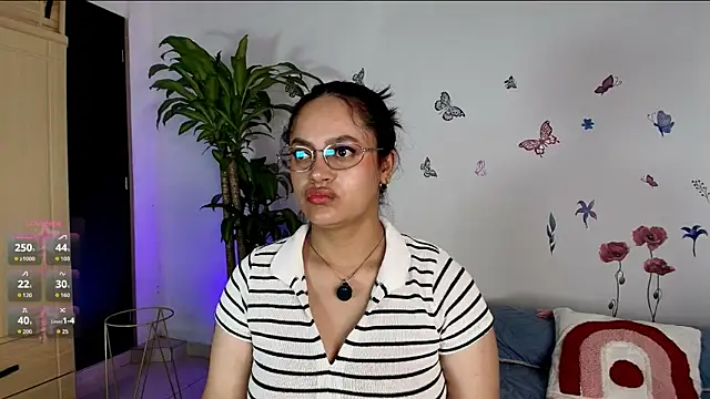 Snapshot of VICTORIABLACK_@xh chatting on 9, 5, 2026 VICTORIABLACK xh online show from 9, 5, 2026