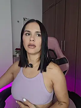 Snapshot of heyshaa chatting on 14, 6, 2026 heyshaa online show from 14, 6, 2026