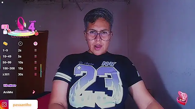 Yessi rousse online show from 9, 2, 2026