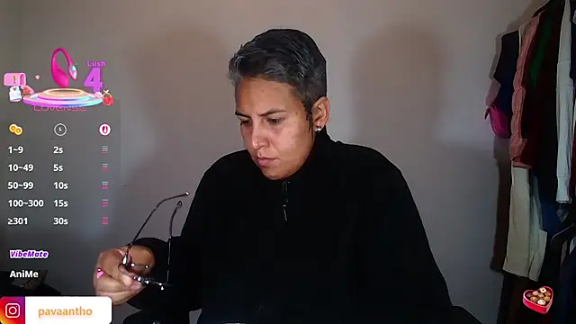 Yessi rousse online show from 6, 11, 2025