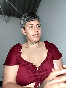 Yessi rousse online show from 4, 3, 2026