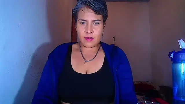 Snapshot of Yessi_rousse chatting on 15, 7, 2026 Yessi rousse online show from 15, 7, 2026