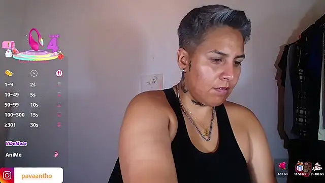 Yessi rousse online show from 23, 10, 2025