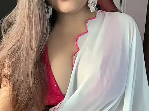 Snapshot of shanayaaa_1 chatting on 8, 2, 2026 shanayaaa 1 online show from 8, 2, 2026