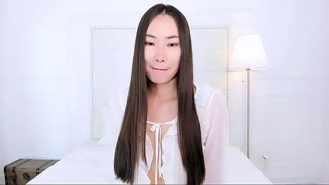 NaomiYuu online show from 27, 5, 2026