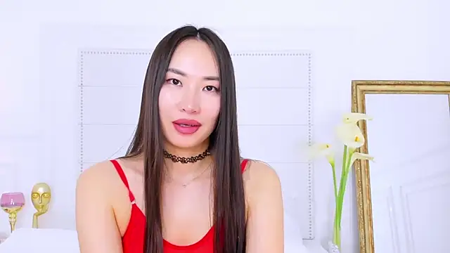 NaomiYuu online show from 22, 3, 2025