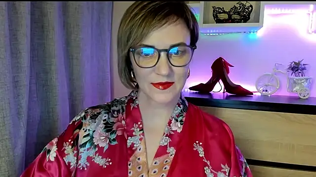 feliziaDesire online show from 7, 10, 2025